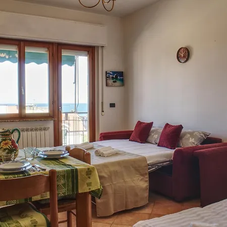 Apartamento A Un Sottopasso Dal Mare - Relax Con Vista E Posto Auto! Ceriale
